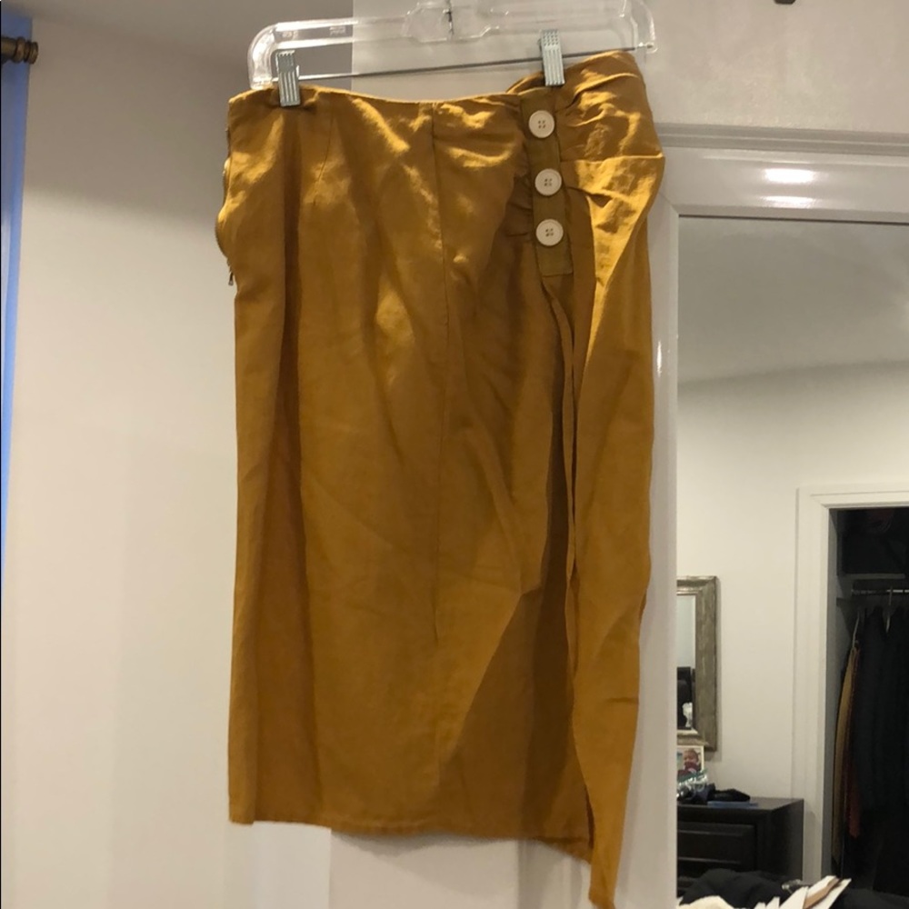 Never worn high waisted mustard color skirt
